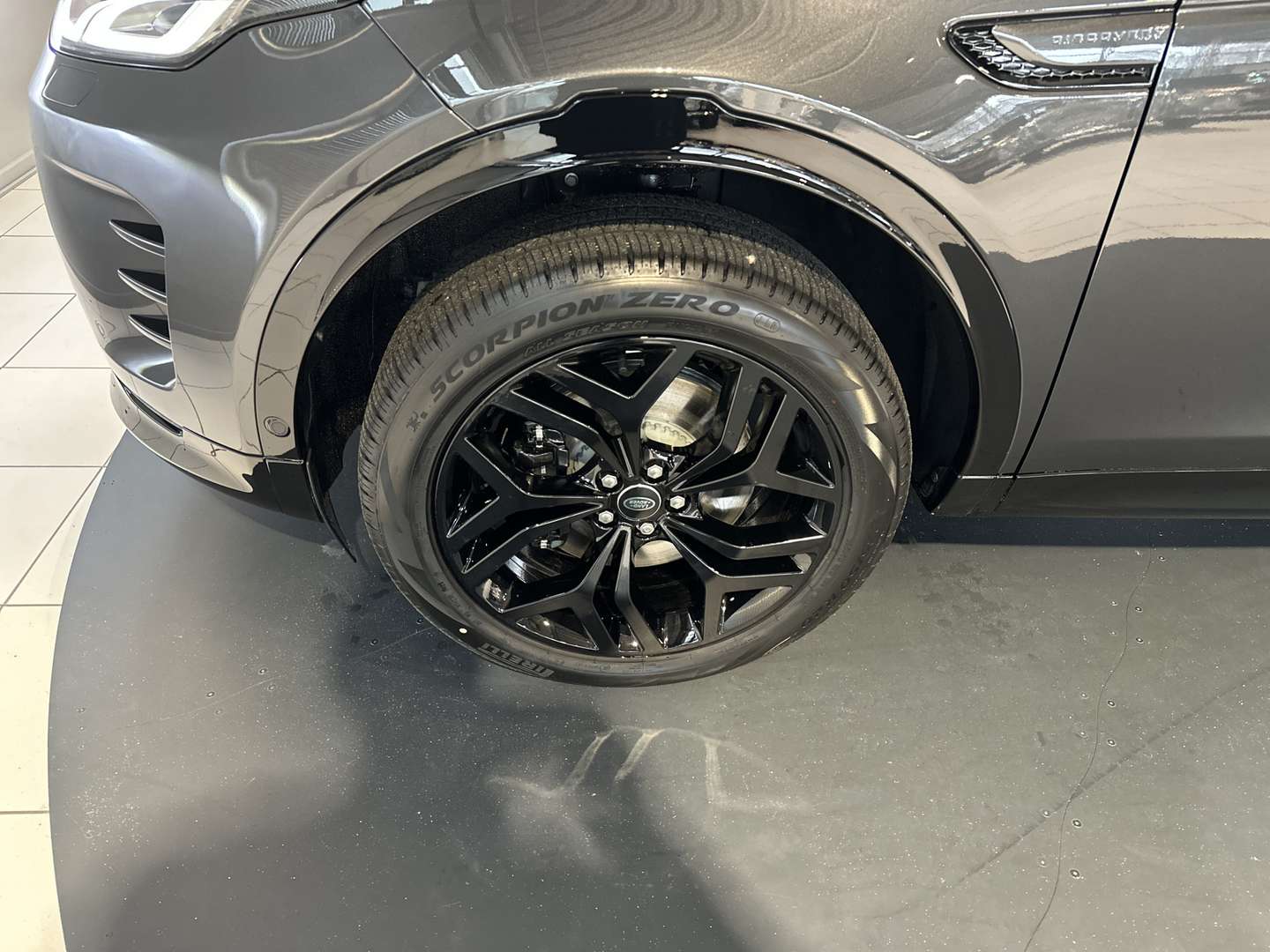 Land Rover Discovery Sport BUSINESS LANDMARK EDITION P270E - 2026 - Joinsteer - #9