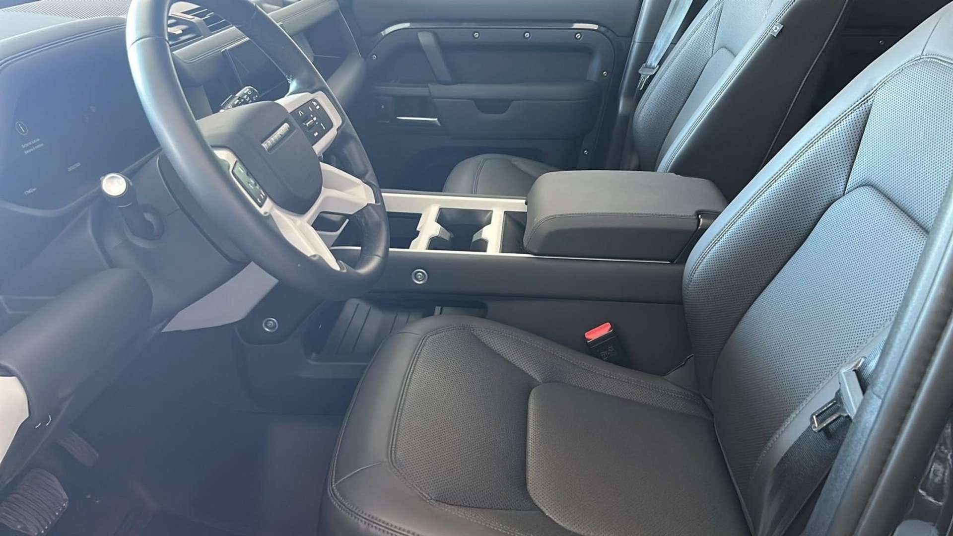 Land Rover Defender 130 DYNAMIC SE 3.0D 249CV - 2024 - Joinsteer - #7