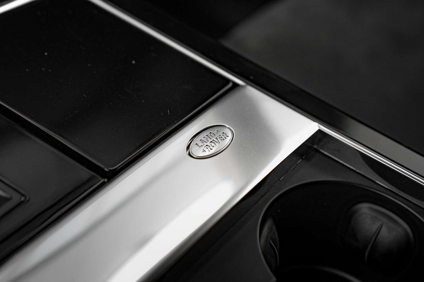 Land Rover Range Rover Velar SE 2.0 P400e - 2022 - Joinsteer - #21