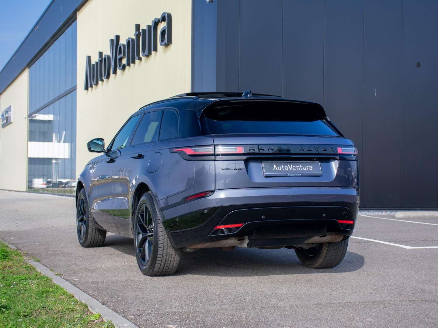 Land Rover Range Rover Velar Dynamic SE PHEV 2.0 P400e AWD - 2025 - Joinsteer - #3