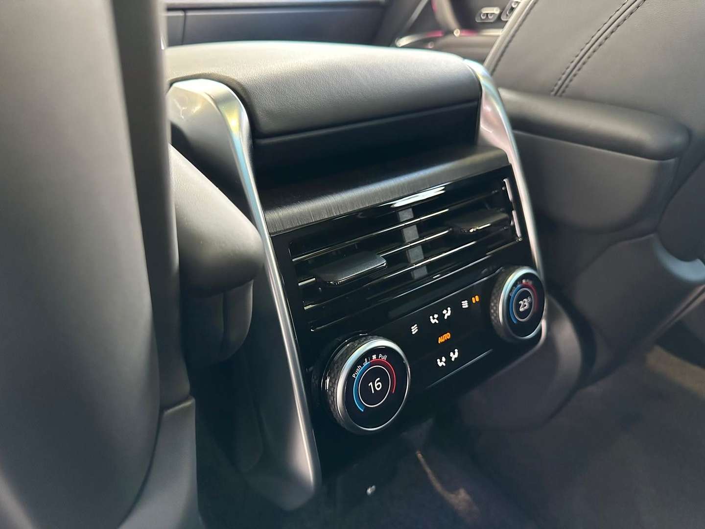 Land Rover Range Rover Autobiography P550e - 2024 - Joinsteer - #24