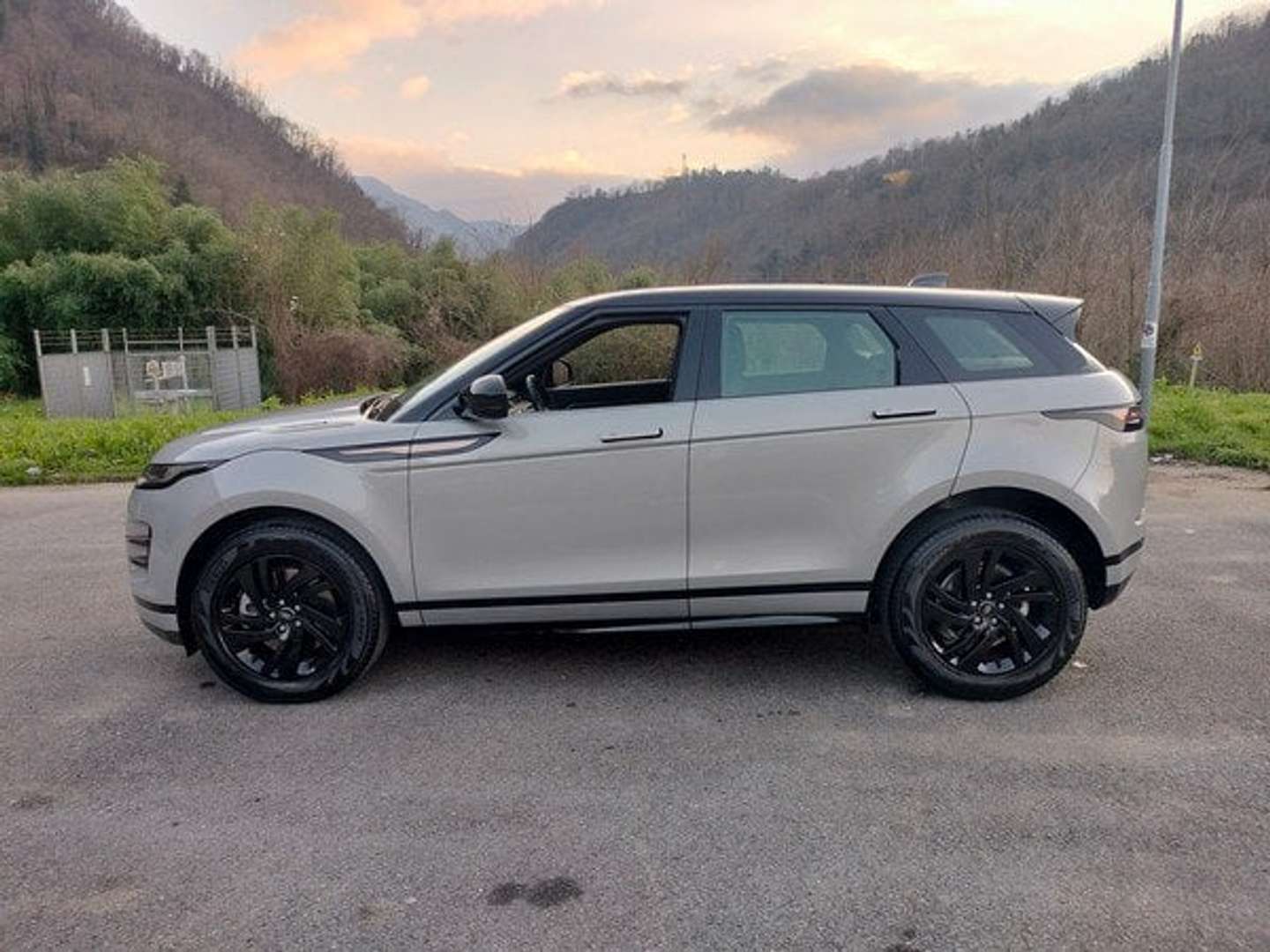 Land Rover Range Rover Evoque 1.5 I3 160 MHEV R-Dynamic S FWD Auto - 2023 - Joinsteer - #4