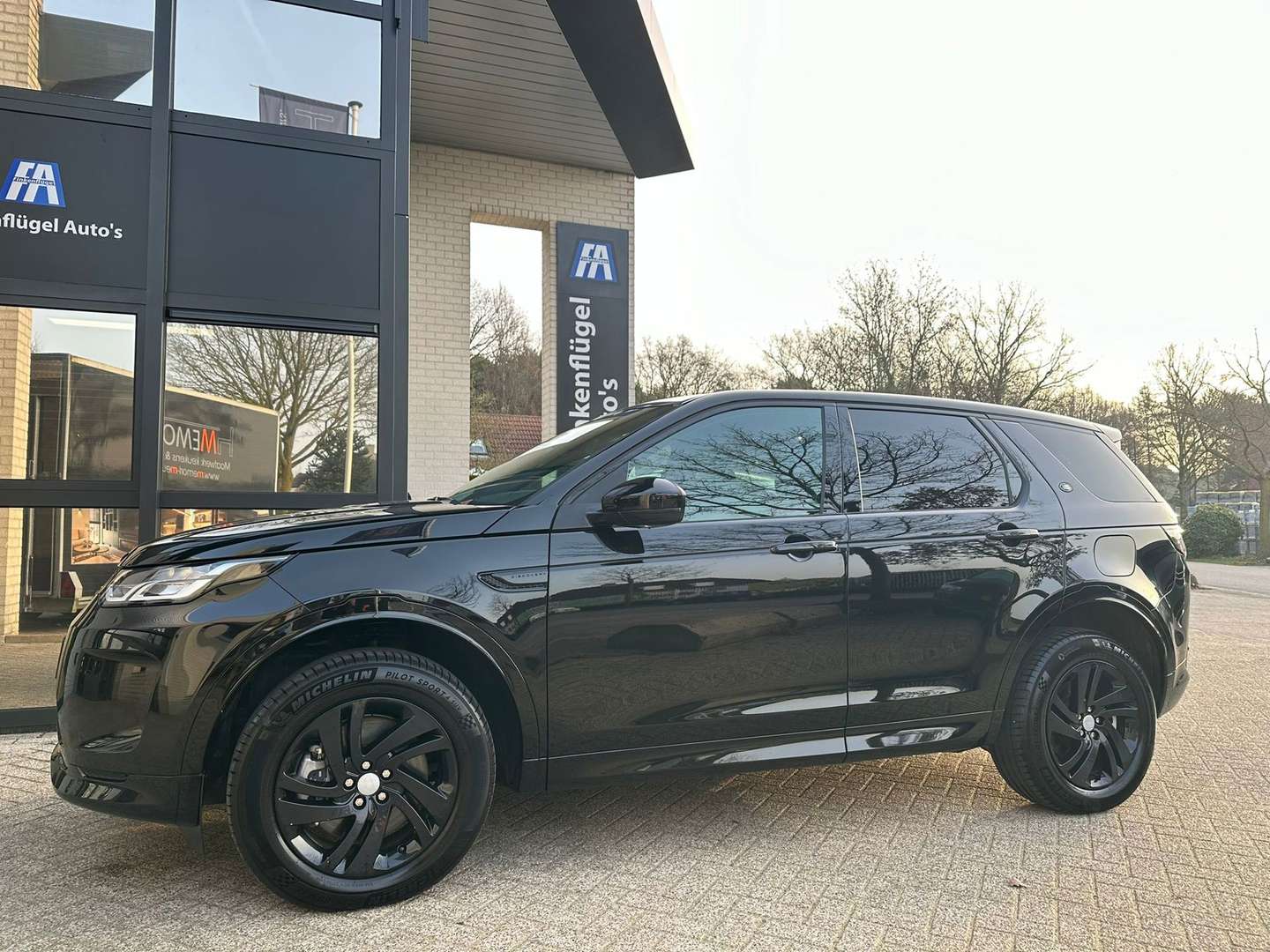 Land Rover Discovery Sport R-Dynamic S Black-Pack P300e 1.5 - 2022 - Joinsteer - #5