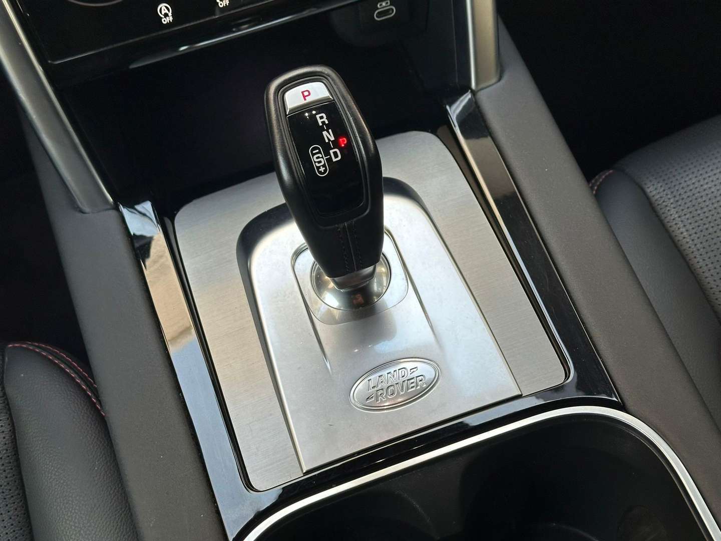 Land Rover Discovery Sport R-Dynamic S Black-Pack P300e 1.5 - 2022 - Joinsteer - #11