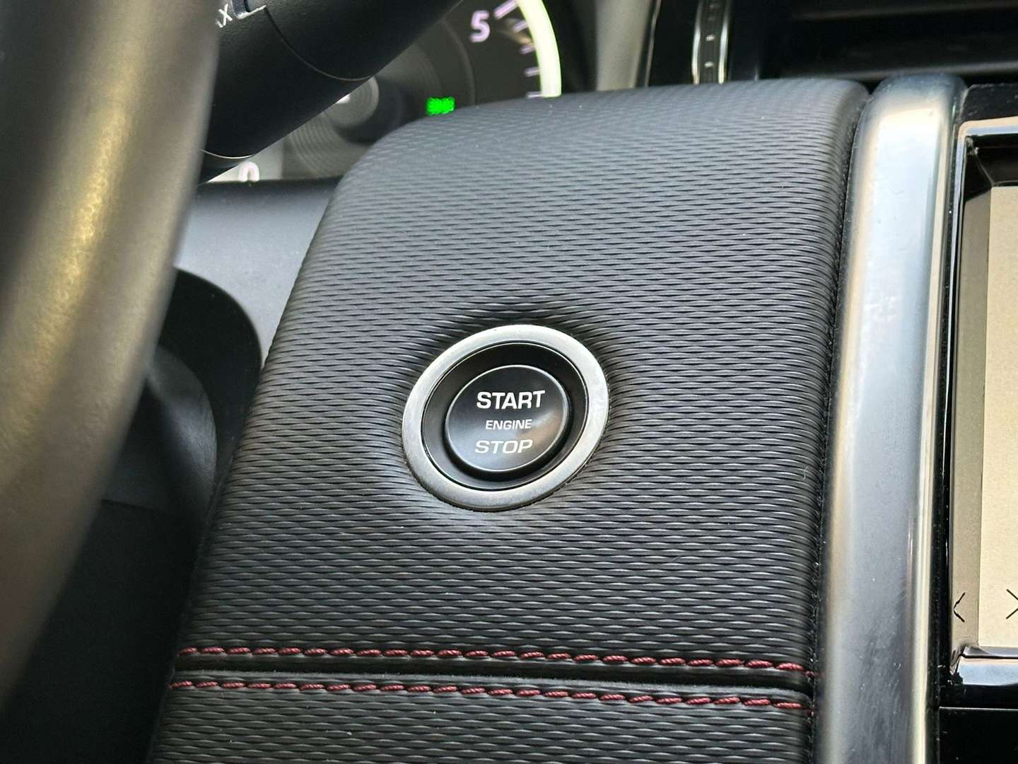 Land Rover Discovery Sport R-Dynamic S Black-Pack P300e 1.5 - 2022 - Joinsteer - #14