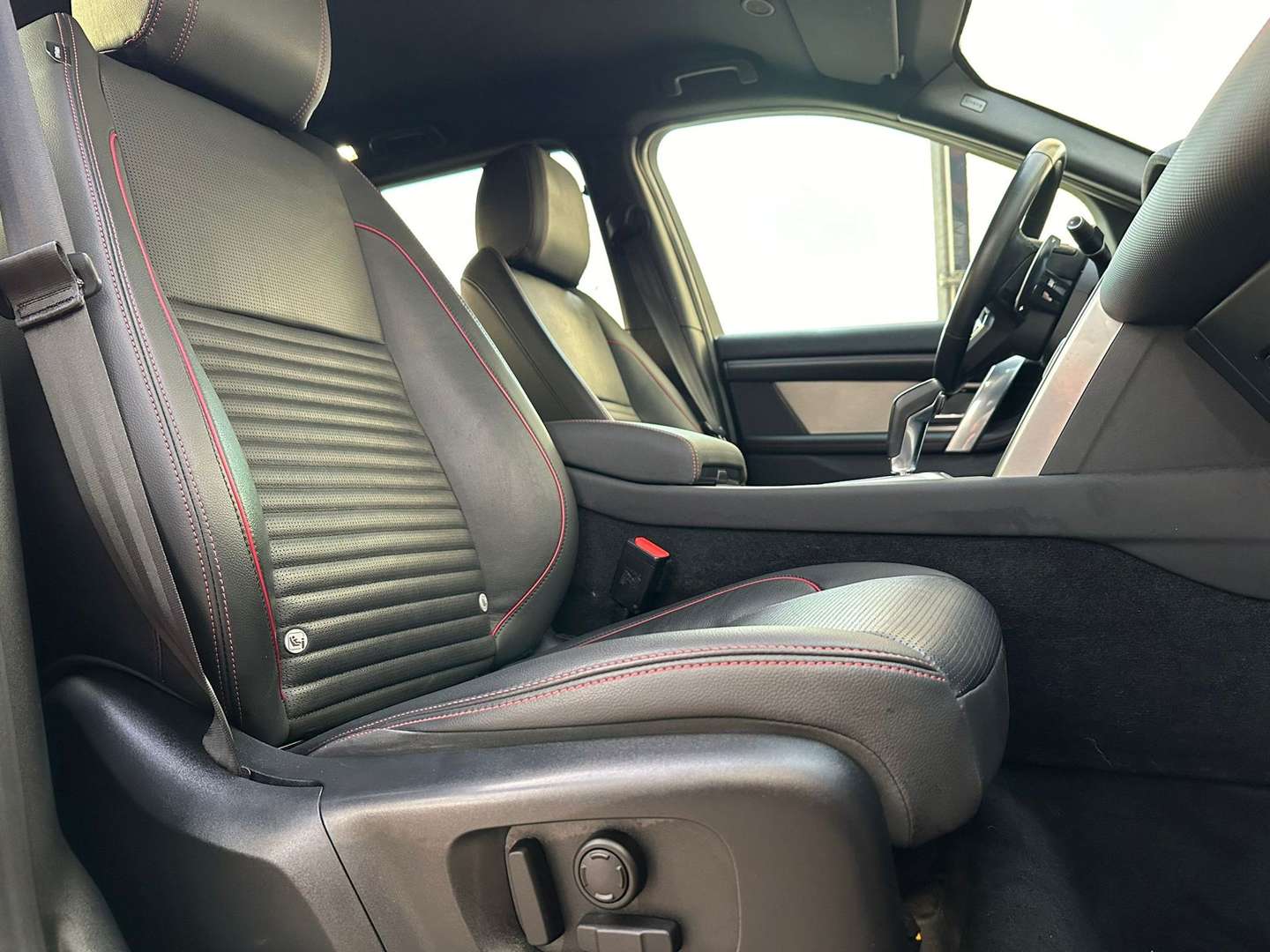 Land Rover Discovery Sport R-Dynamic S Black-Pack P300e 1.5 - 2022 - Joinsteer - #22