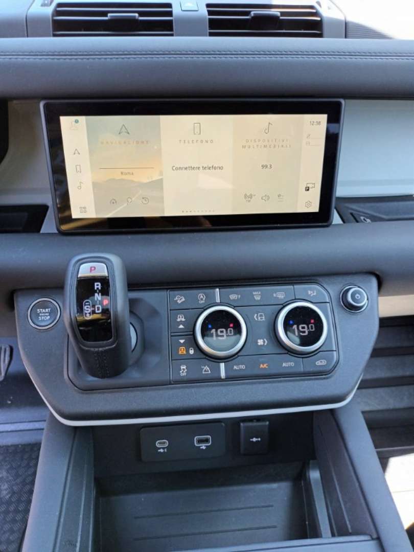 Land Rover Defender 110 X-DYNAMIC SE ITALIA 3000D I6 250CV AWD AUTO - 2024 - Joinsteer - #10