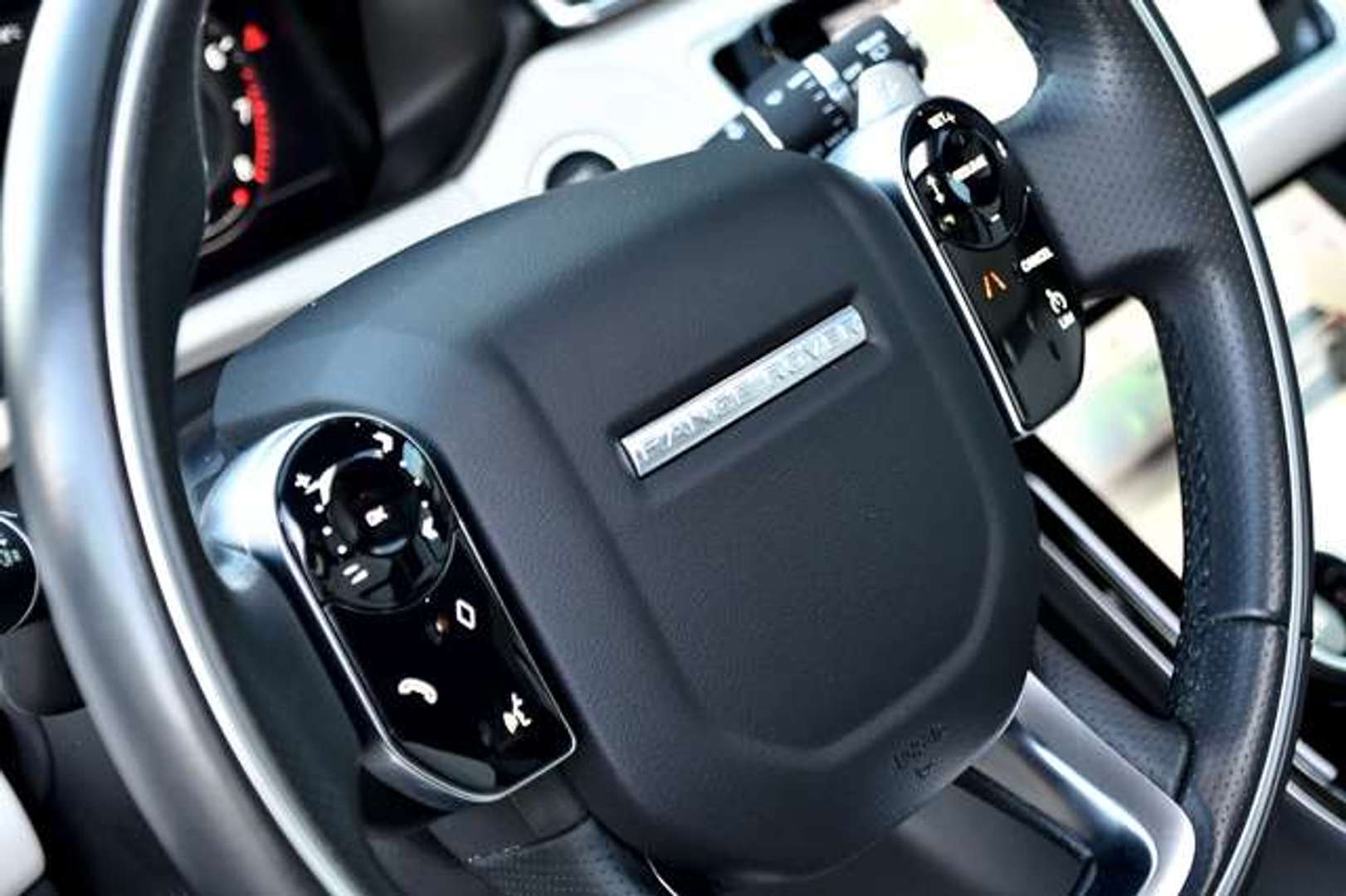 Land Rover Range Rover Velar R-Dynamic SE P300 - 2019 - Joinsteer - #26