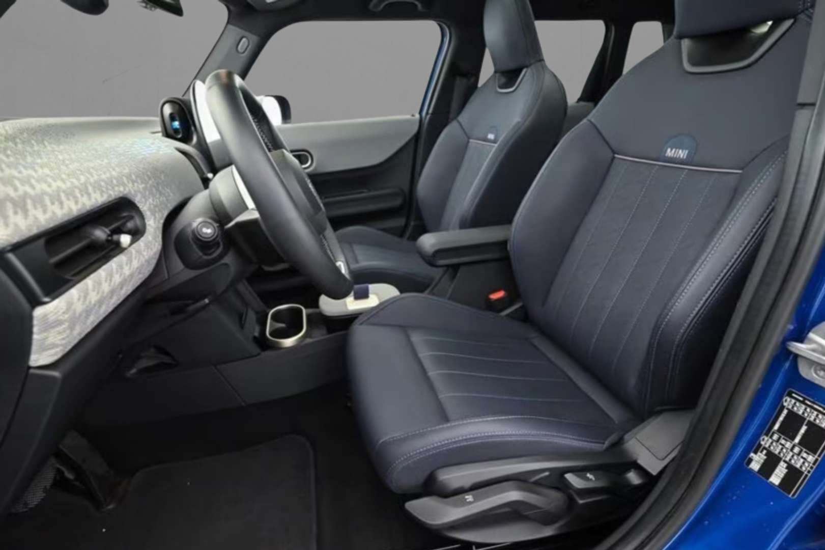 Mini 5 Portes Favoured Cooper - 2024 - Joinsteer - #7