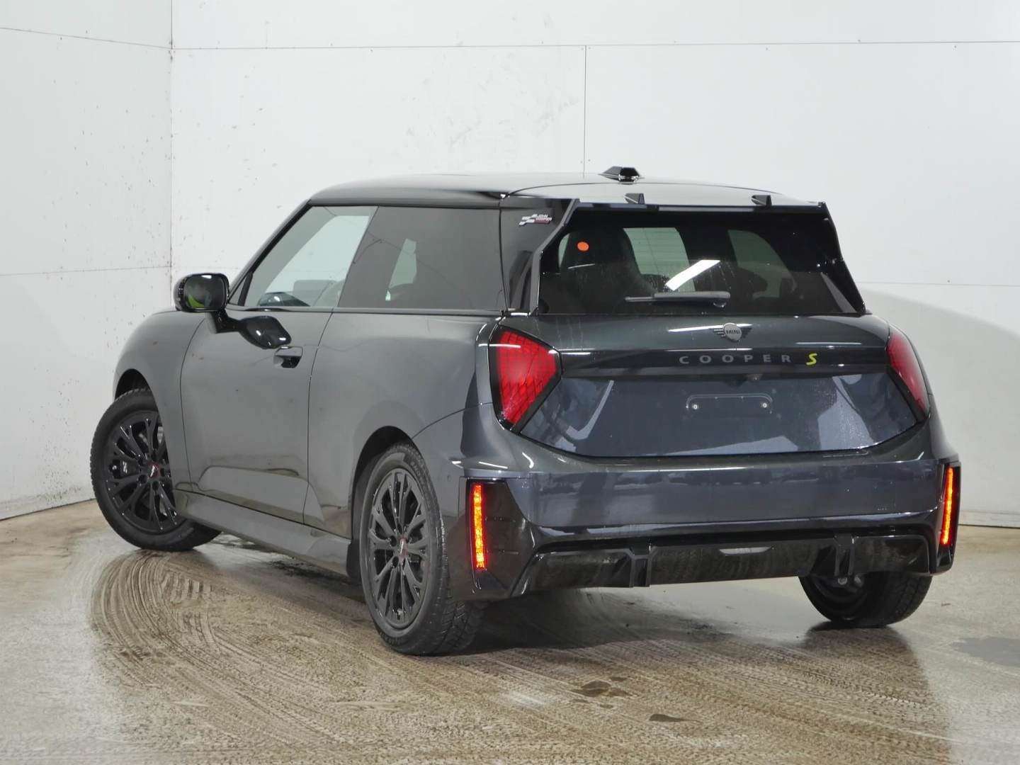 Mini Electric JCW Cooper SE - 2025 - Joinsteer - #4