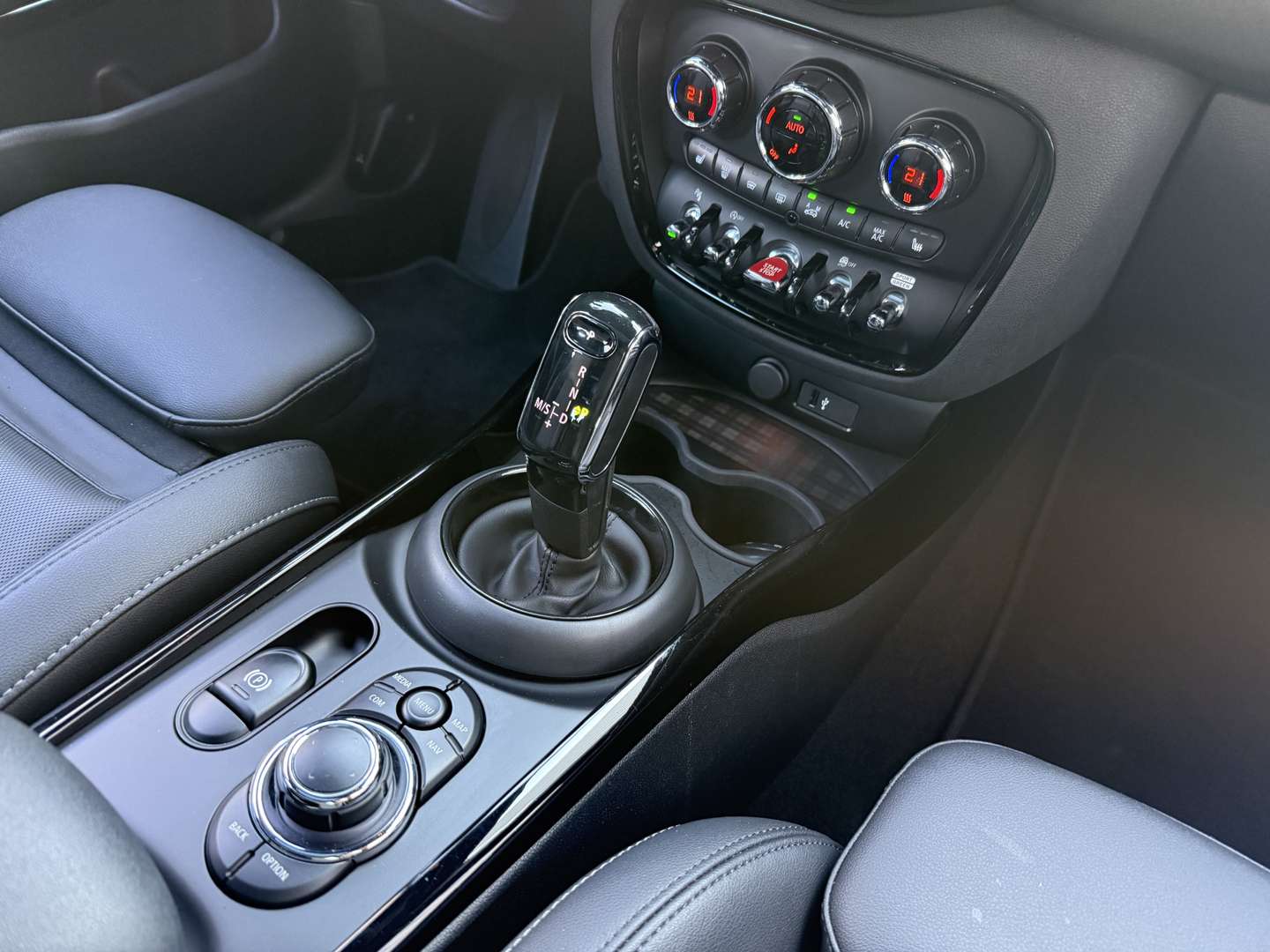 Mini Clubman COOPER - 2022 - Joinsteer - #24