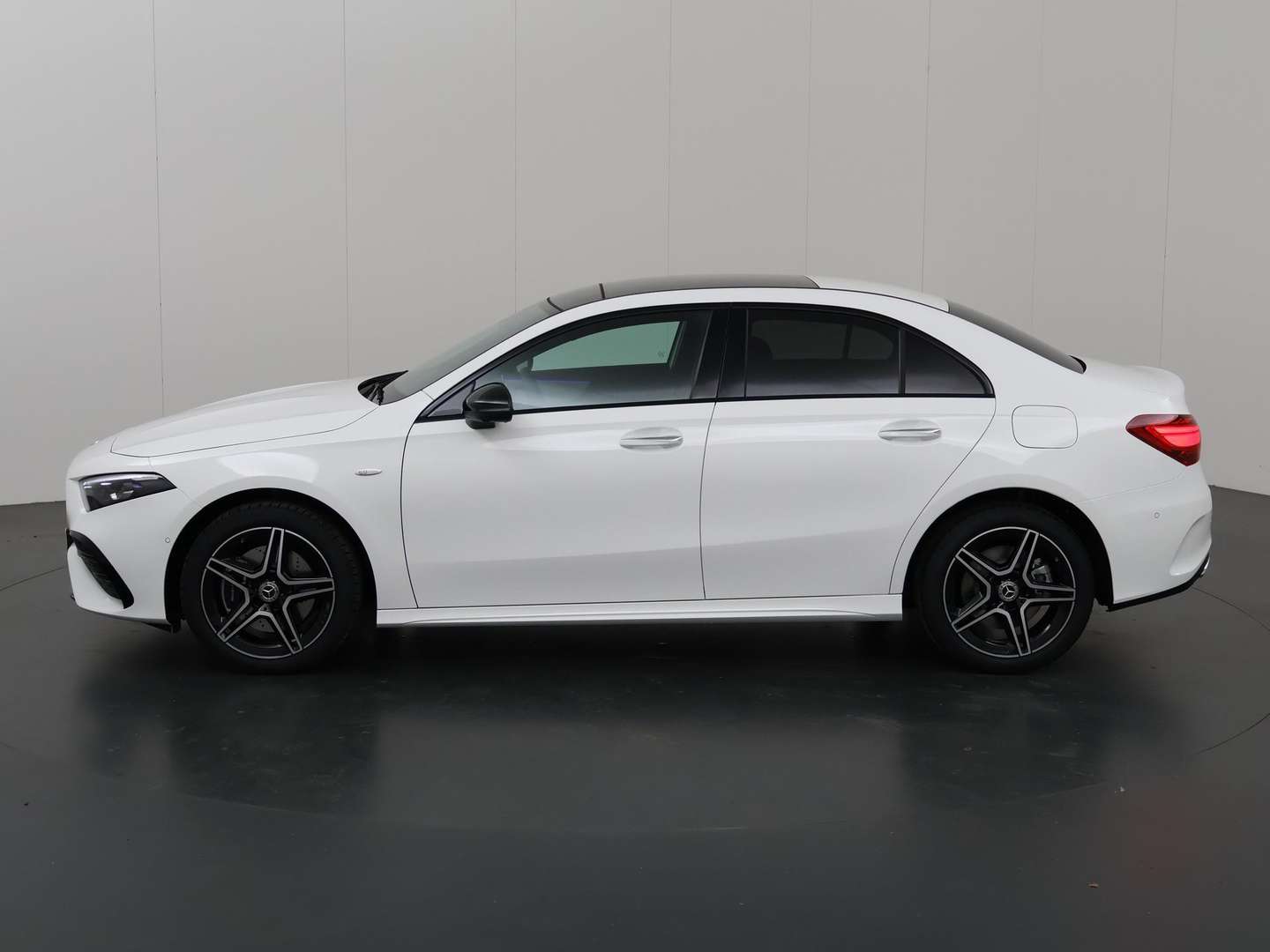 Mercedes Classe A 250 E 250 Night Edition - 2025 - Joinsteer - #4
