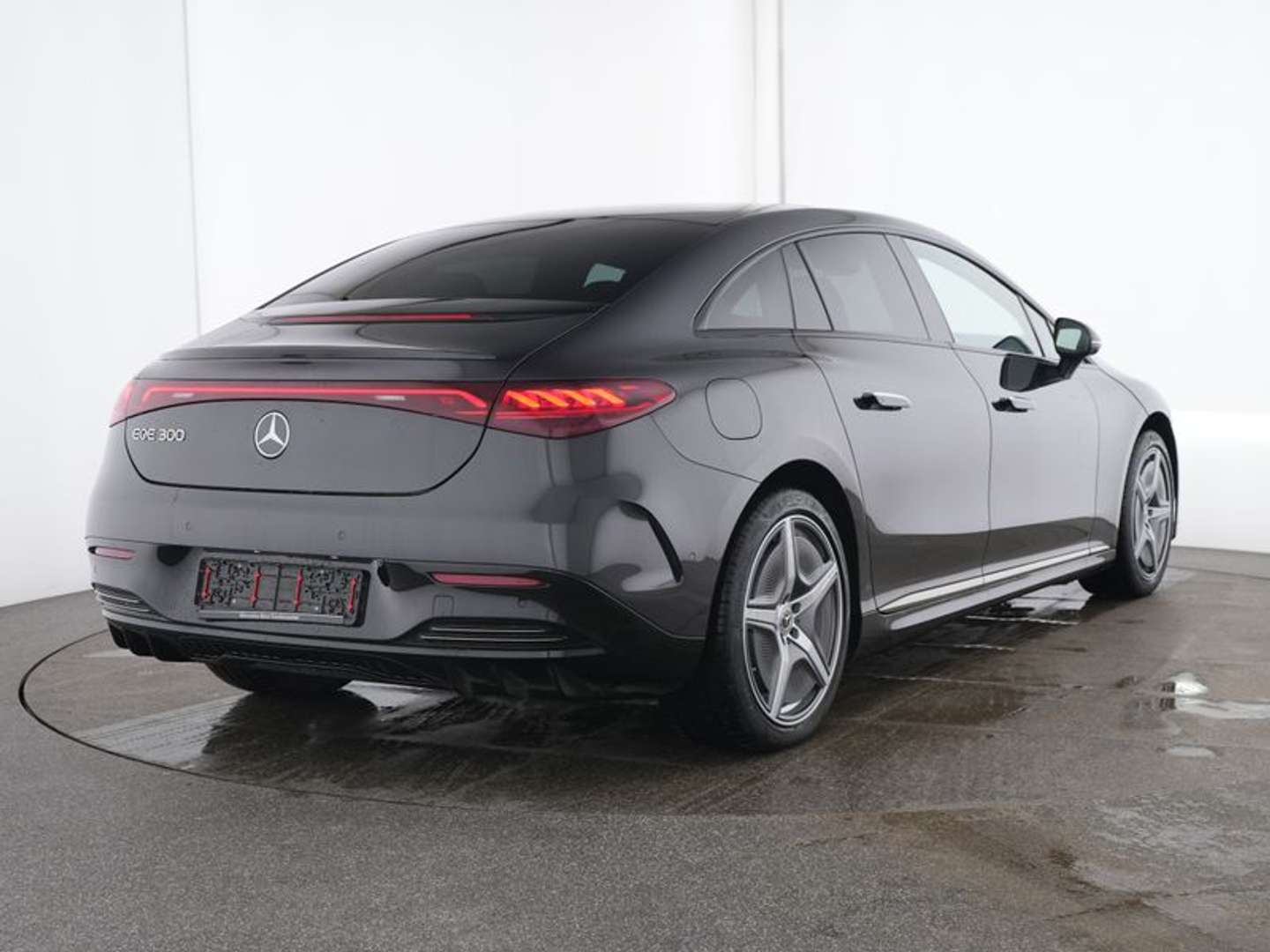 Mercedes EQE 300 Night Edition - 2025 - Joinsteer - #2