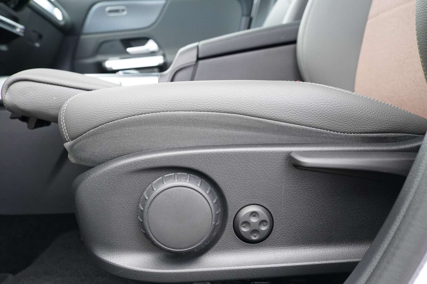 Mercedes EQB 300 - 2024 - Joinsteer - #21