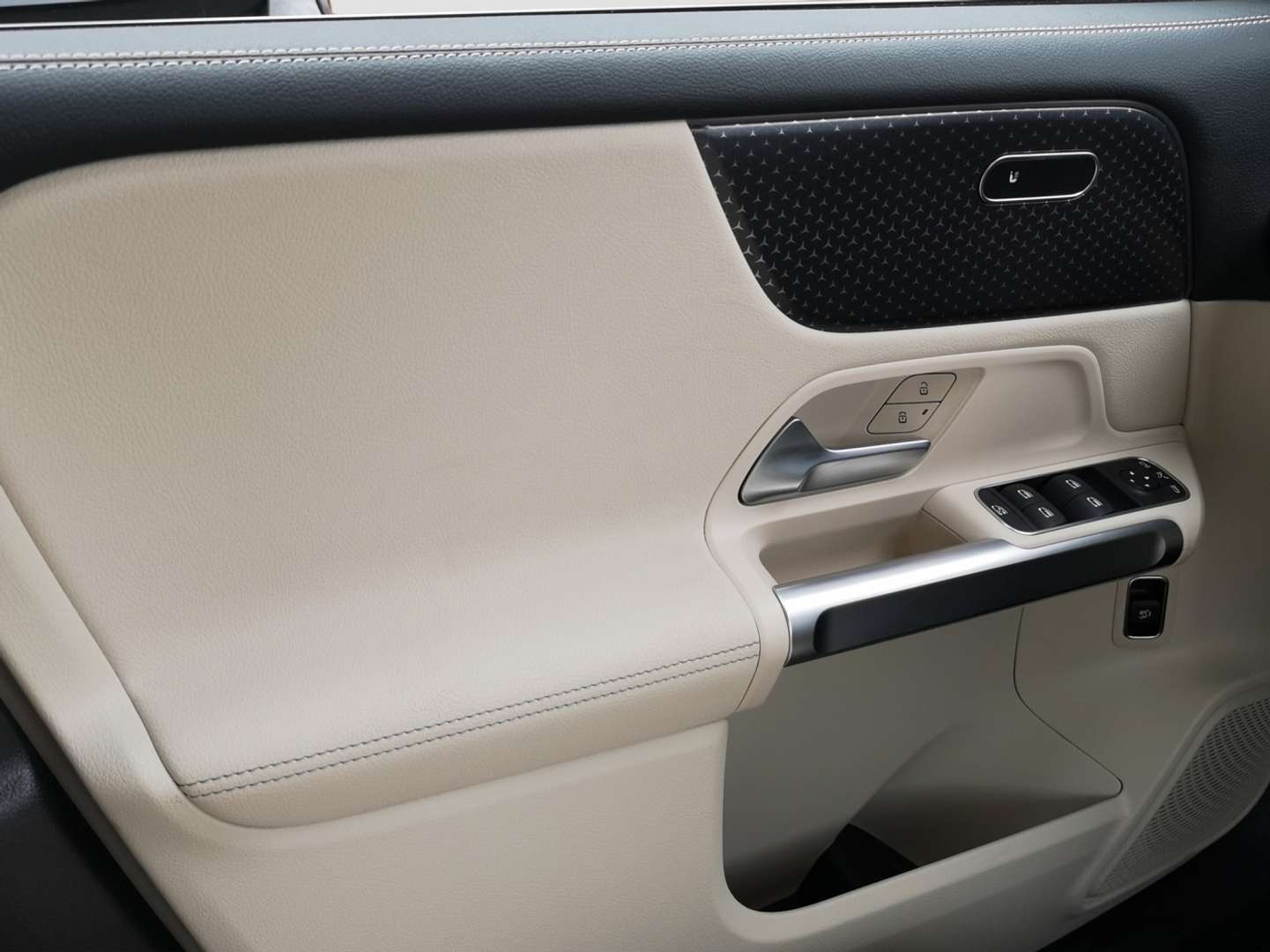 Mercedes EQB 250 Progressive - 2024 - Joinsteer - #17