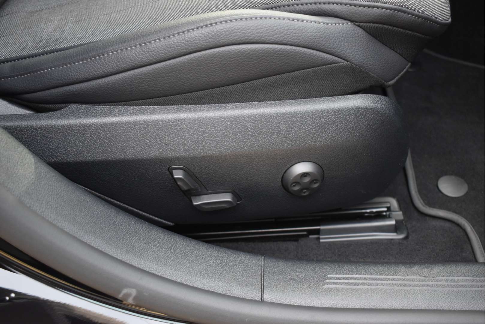 Mercedes Classe E Break 300 Exclusive - 2024 - Joinsteer - #9