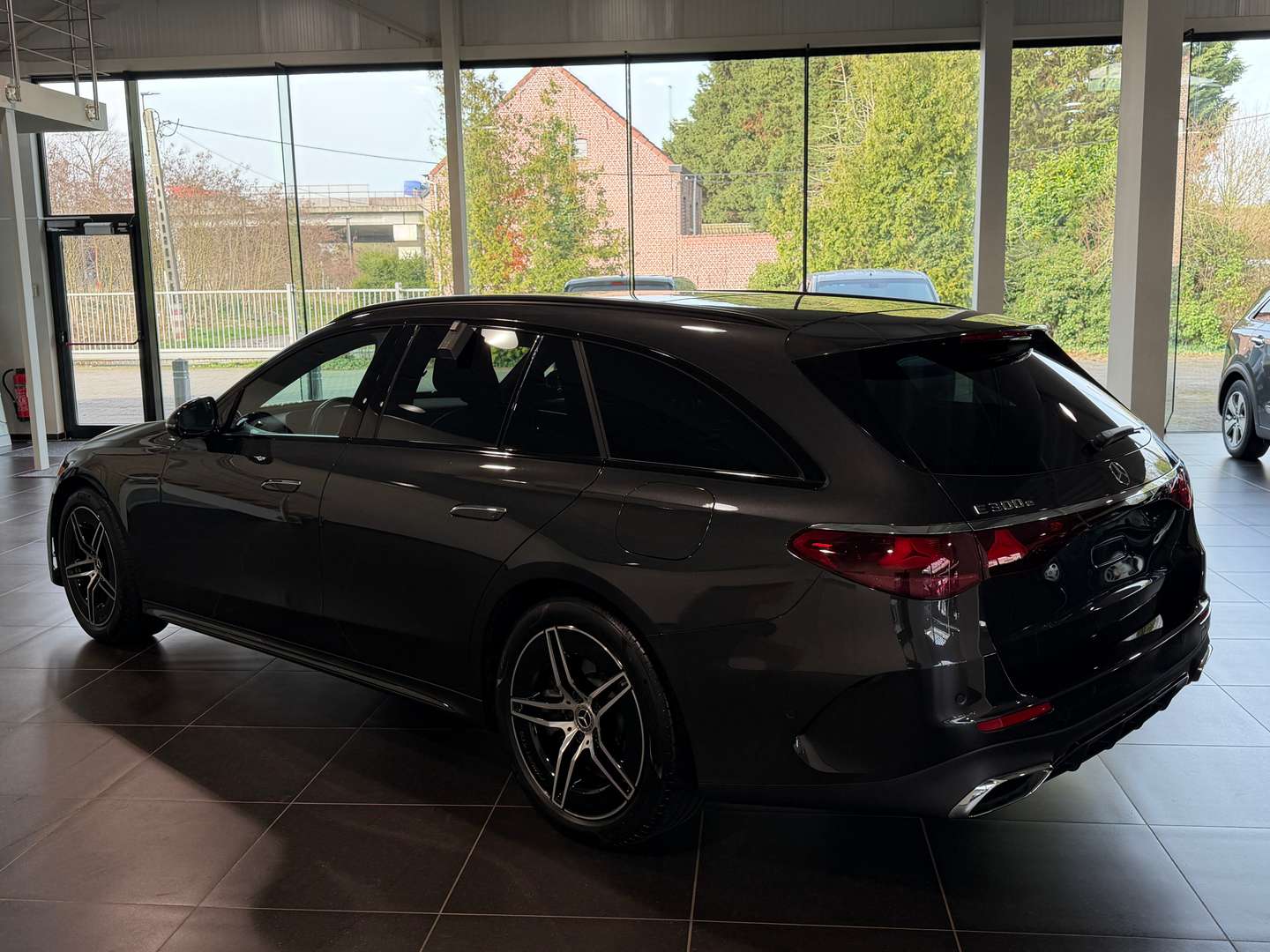 Mercedes Classe E Break 300 AMG Line - 2024 - Joinsteer - #4