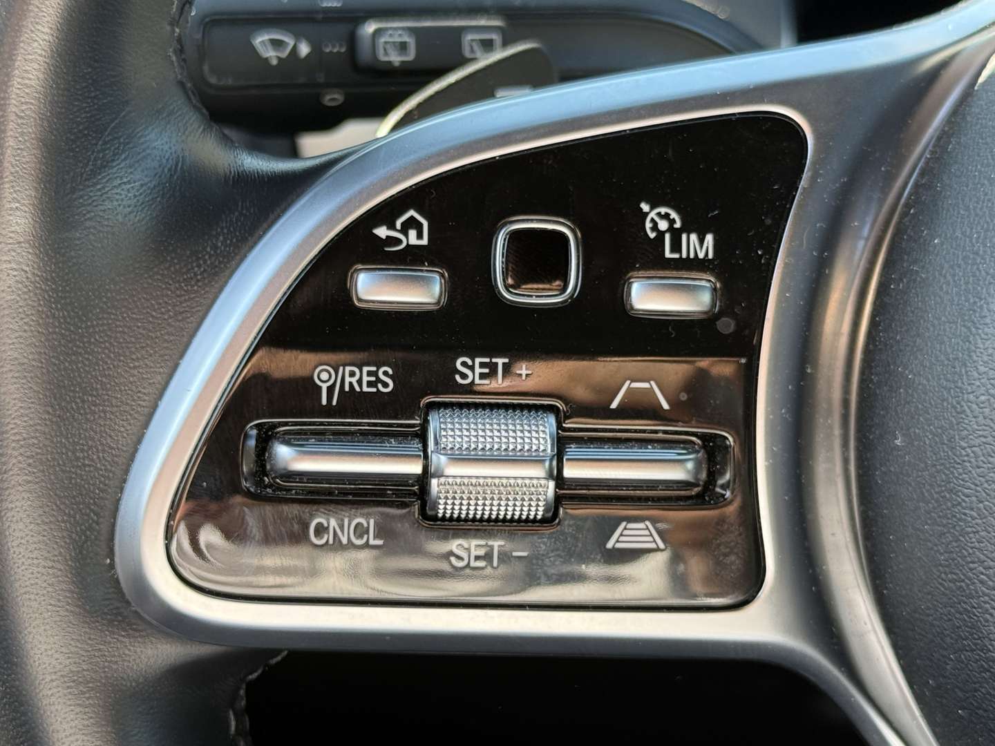 Mercedes EQB 300 Progressive - 2023 - Joinsteer - #10