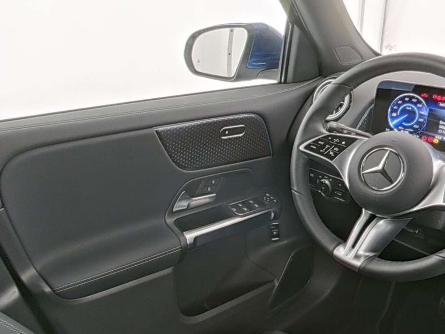 Mercedes EQB 300 - 2025 - Joinsteer - #7