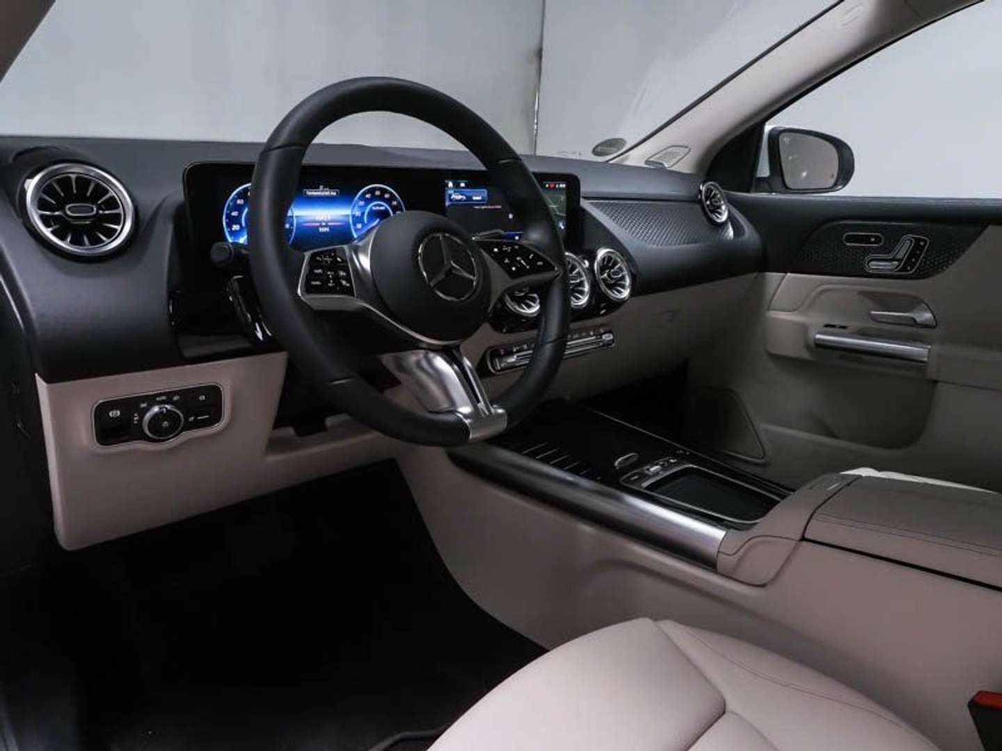 Mercedes EQA 300 - 2025 - Joinsteer - #5