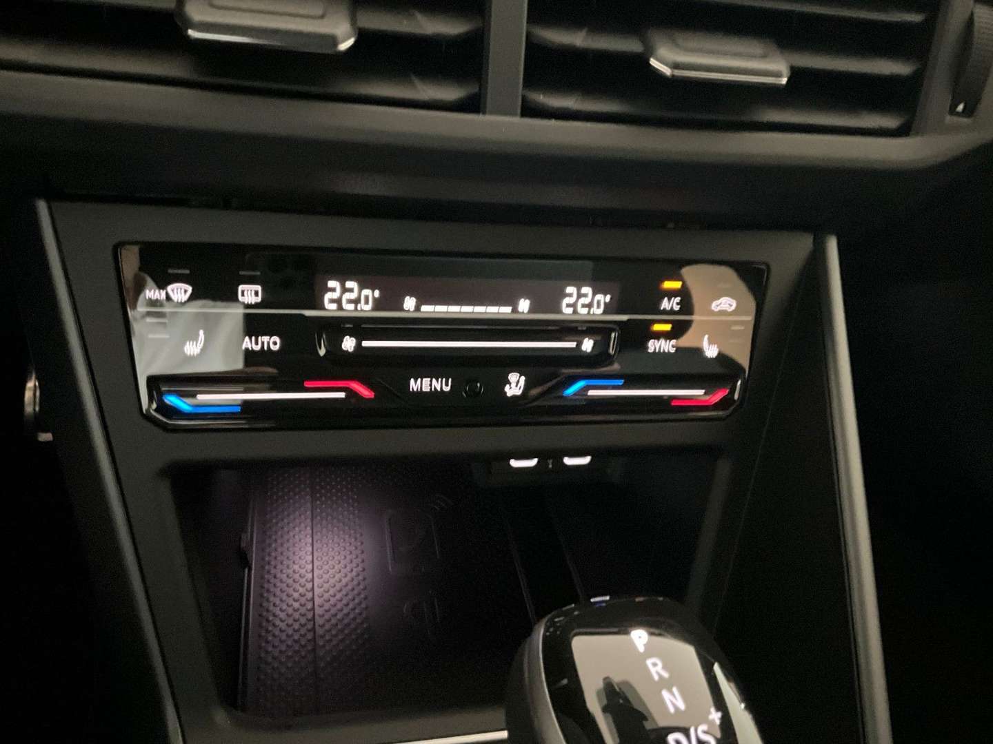 Volkswagen Taigo R-Line - 2025 - Joinsteer - #15