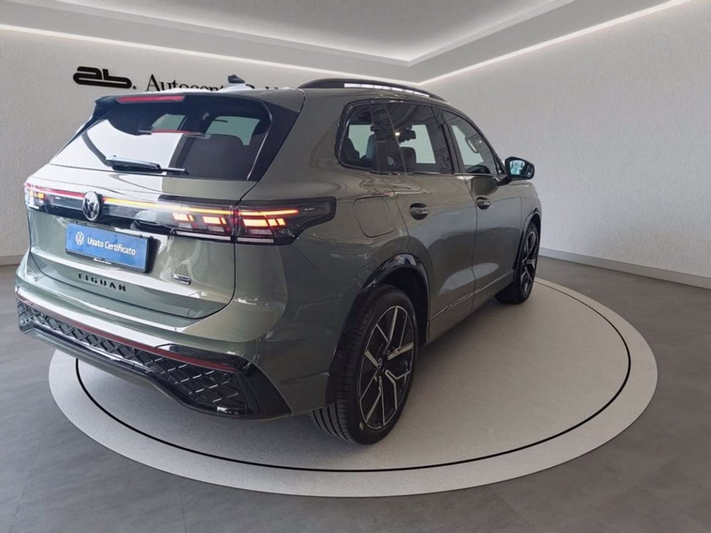 Volkswagen TIGUAN R-Line Plus - 2024 - Joinsteer - #3