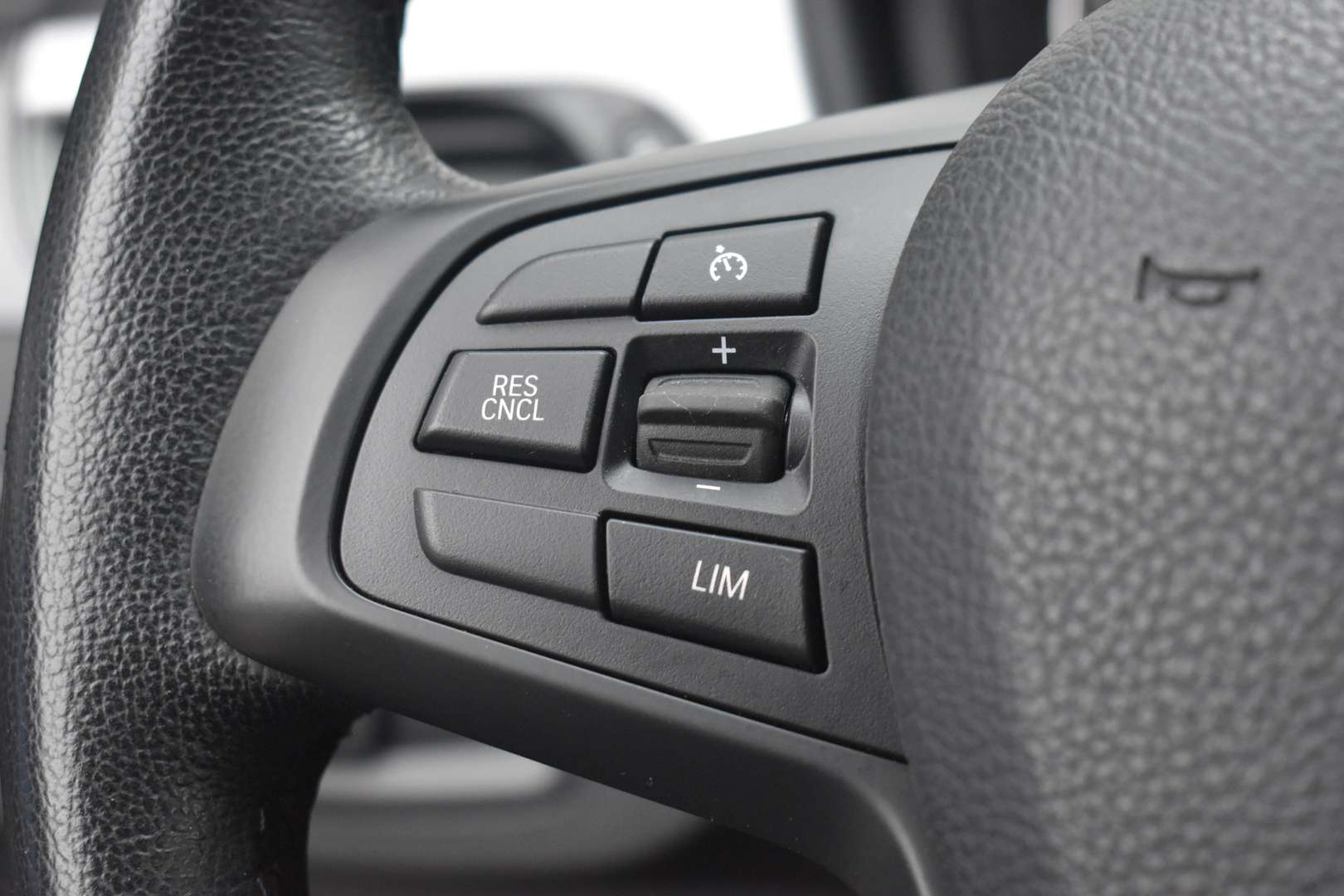 BMW X1 SDrive 18i - 2018 - Joinsteer - #13