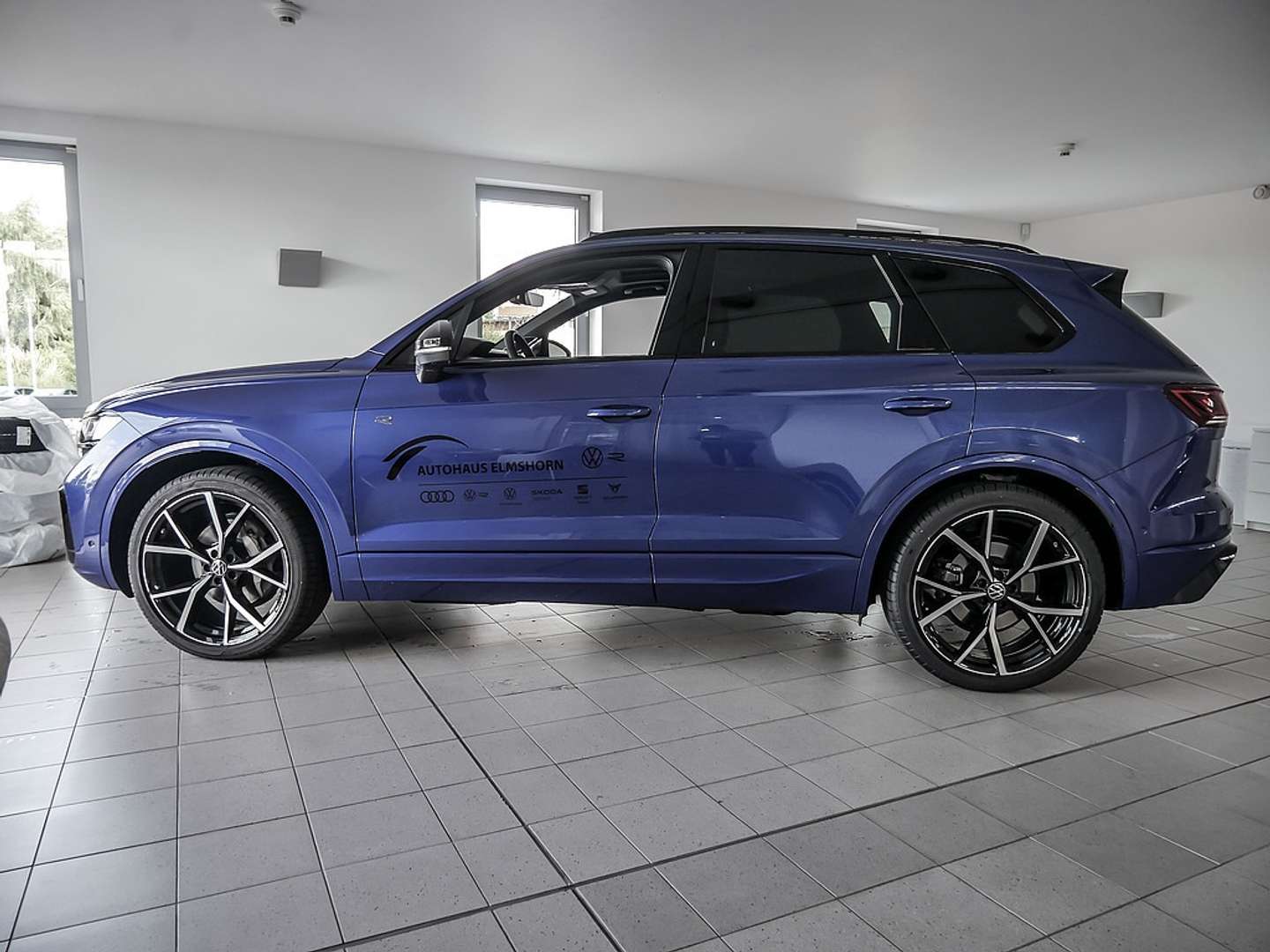 Volkswagen Touareg 4Motion R-Line - 2025 - Joinsteer - #2