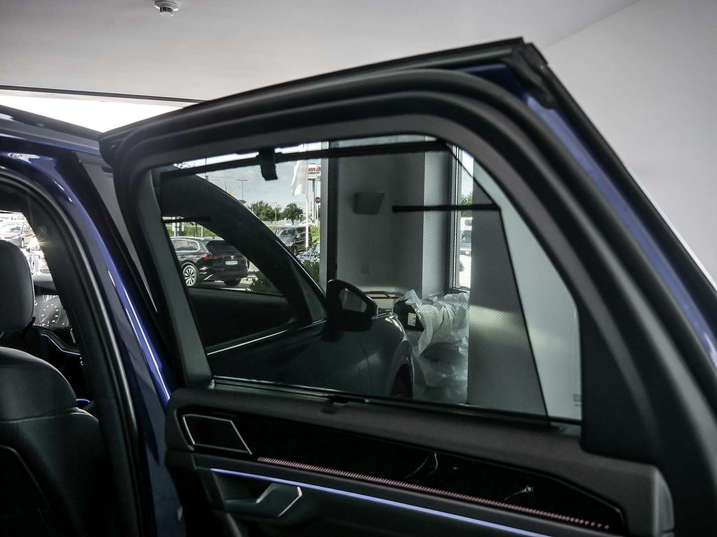 Volkswagen Touareg 4Motion R-Line - 2025 - Joinsteer - #13