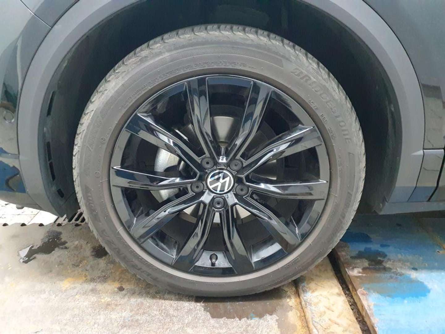 Volkswagen T-Roc R-Line - 2023 - Joinsteer - #4