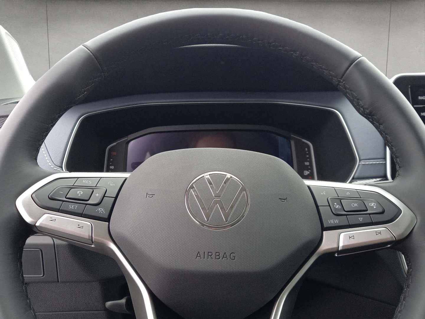 Volkswagen T-CROSS TSI Style - 2025 - Joinsteer - #13