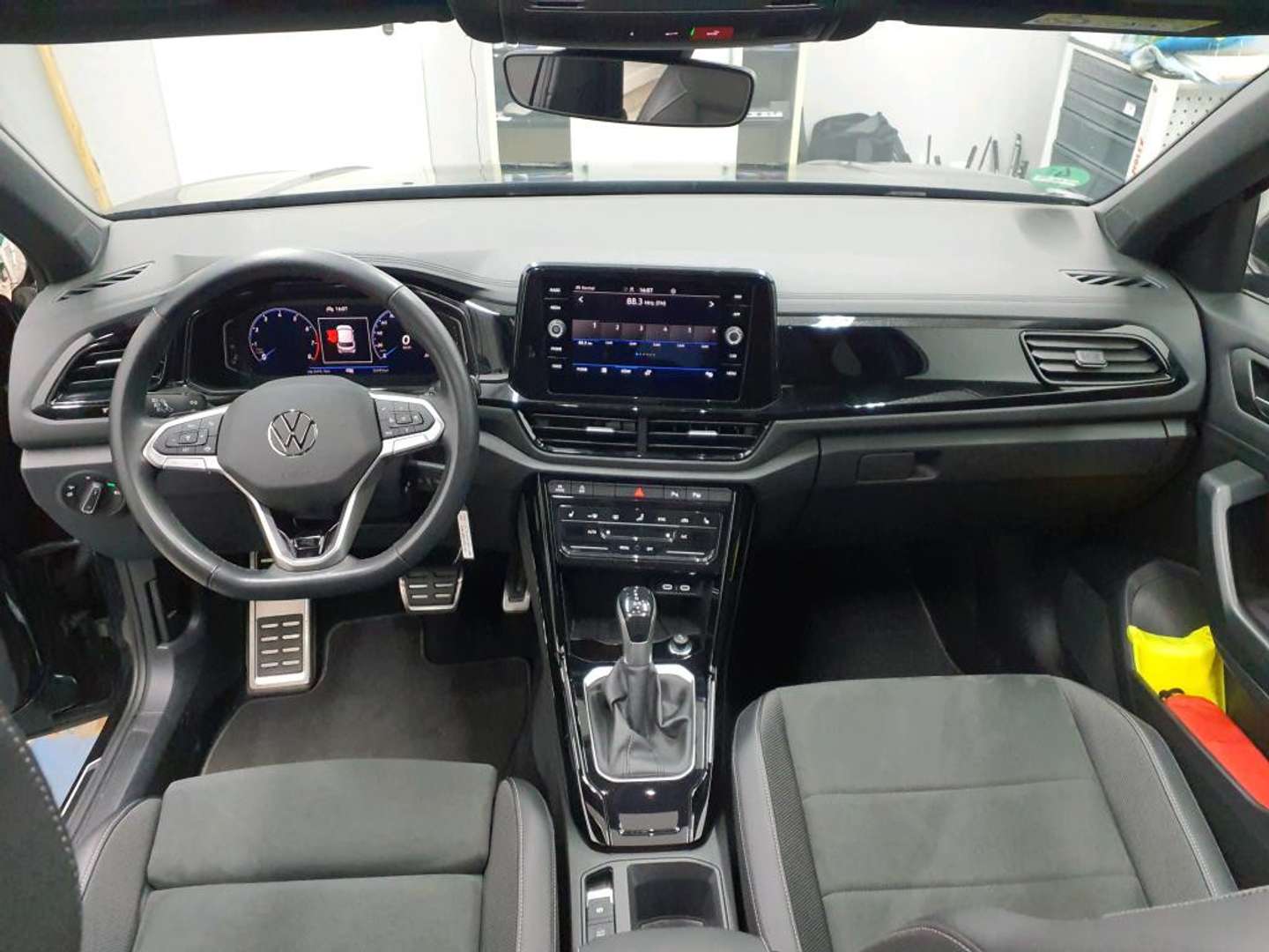 Volkswagen T-Roc R-Line - 2023 - Joinsteer - #5