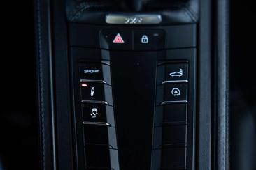 Porsche 718 Cayman Base Style Edition — photo 31