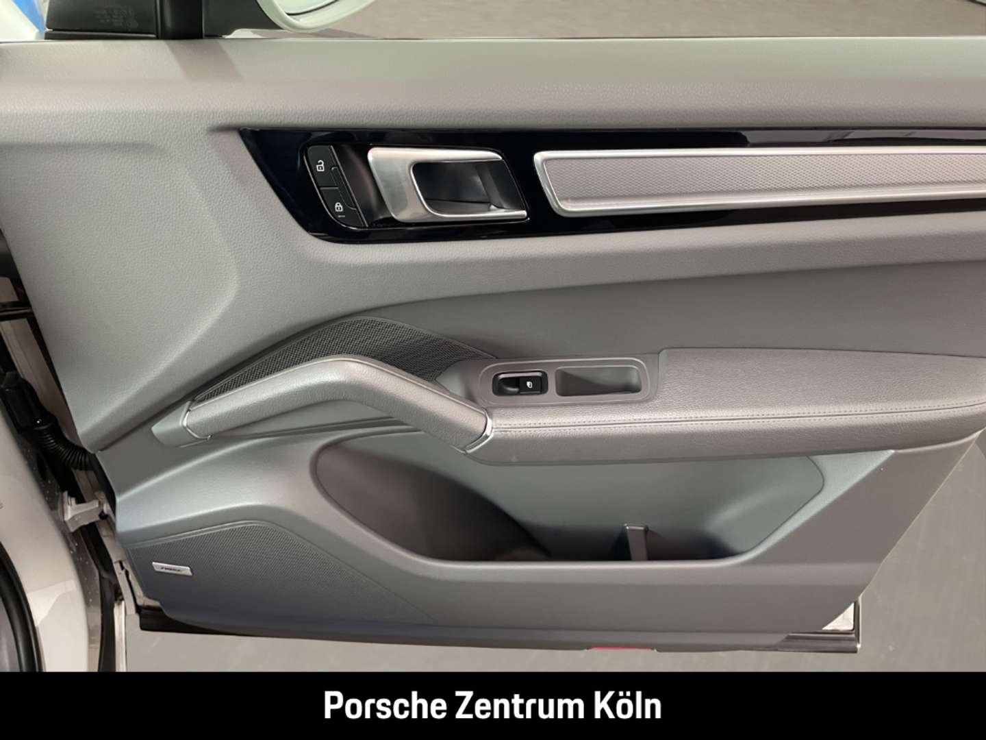 Porsche Cayenne II Platinum Edition - 2022 - Joinsteer - #20