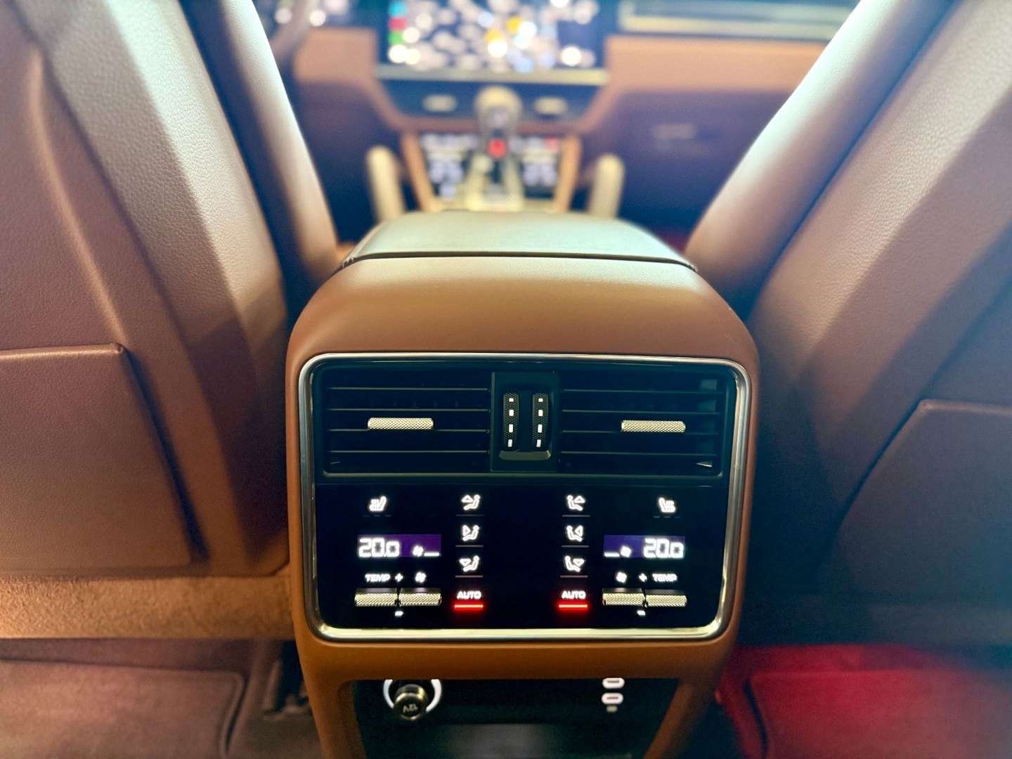 Porsche Cayenne II Platinum Edition - 2023 - Joinsteer - #15