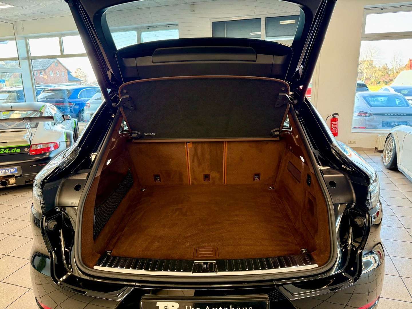 Porsche Cayenne II Platinum Edition - 2023 - Joinsteer - #16