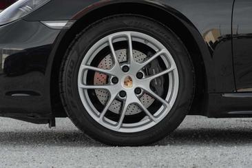 Porsche 718 Cayman — photo 6