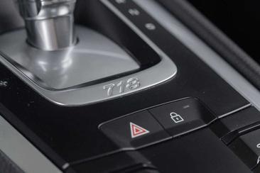 Porsche 718 Cayman — photo 16