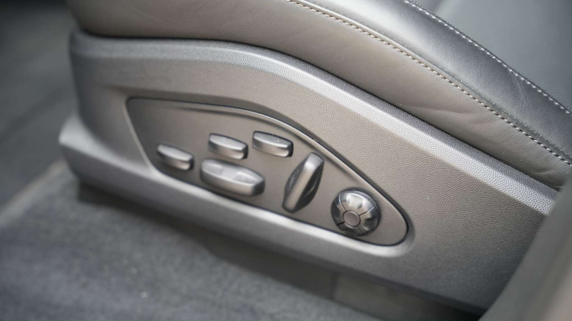 Porsche Macan Electrique Turbo - 2025 - Joinsteer - #26