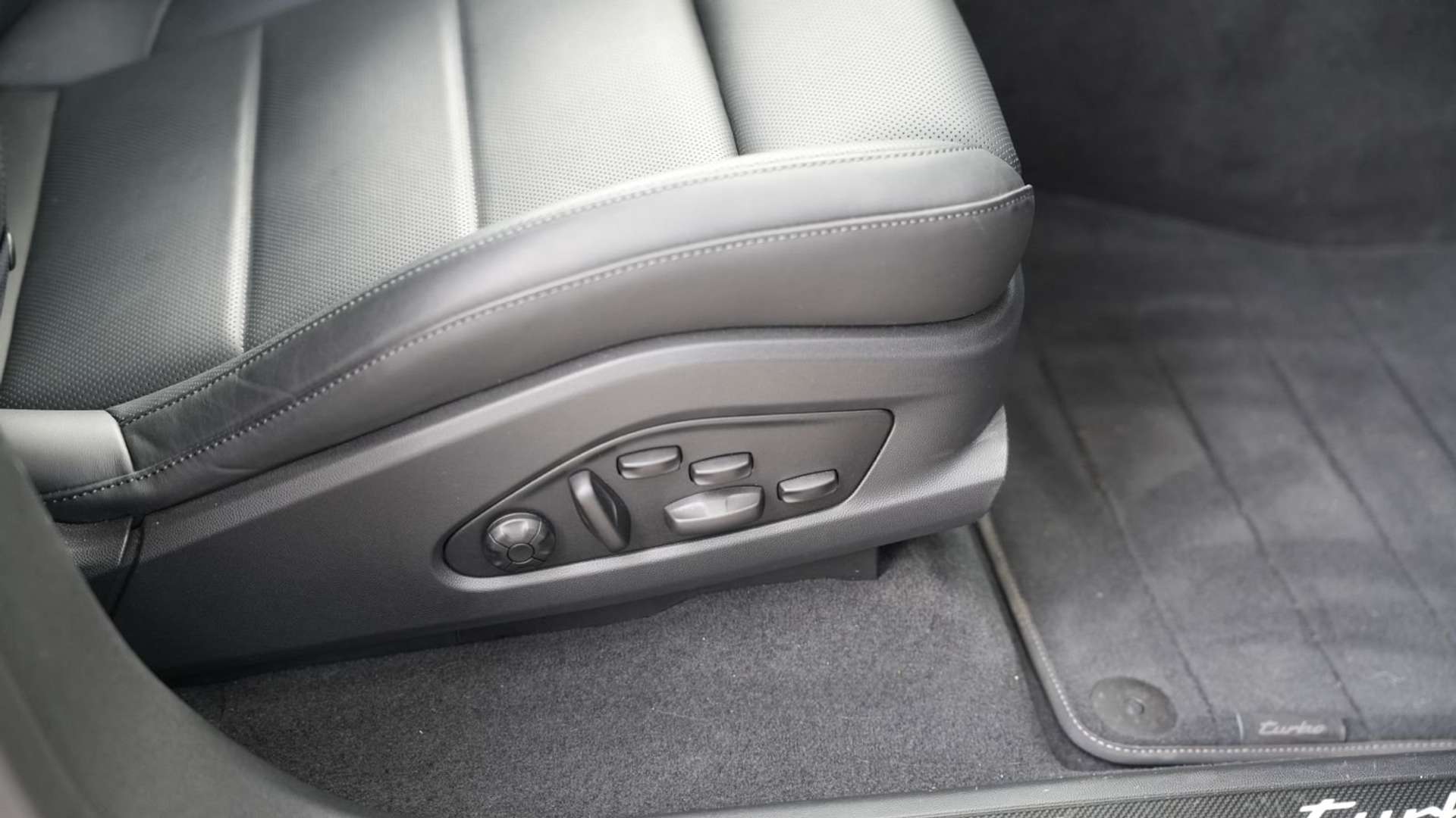 Porsche Macan Electrique Turbo - 2025 - Joinsteer - #30