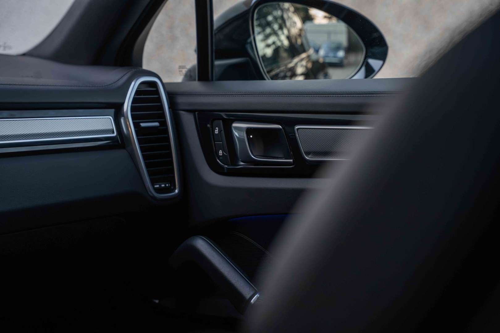 Porsche Cayenne II E-Hybrid Platinum Edition - 2023 - Joinsteer - #30