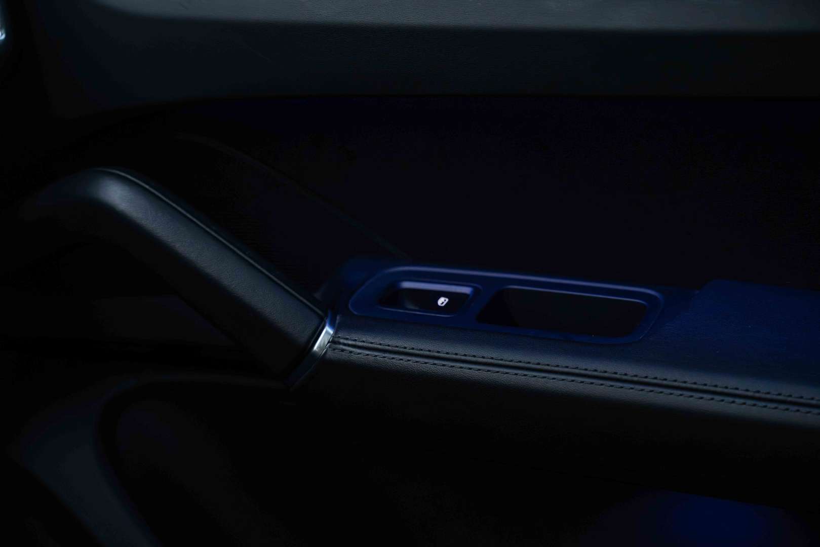 Porsche Cayenne II E-Hybrid Platinum Edition - 2023 - Joinsteer - #31