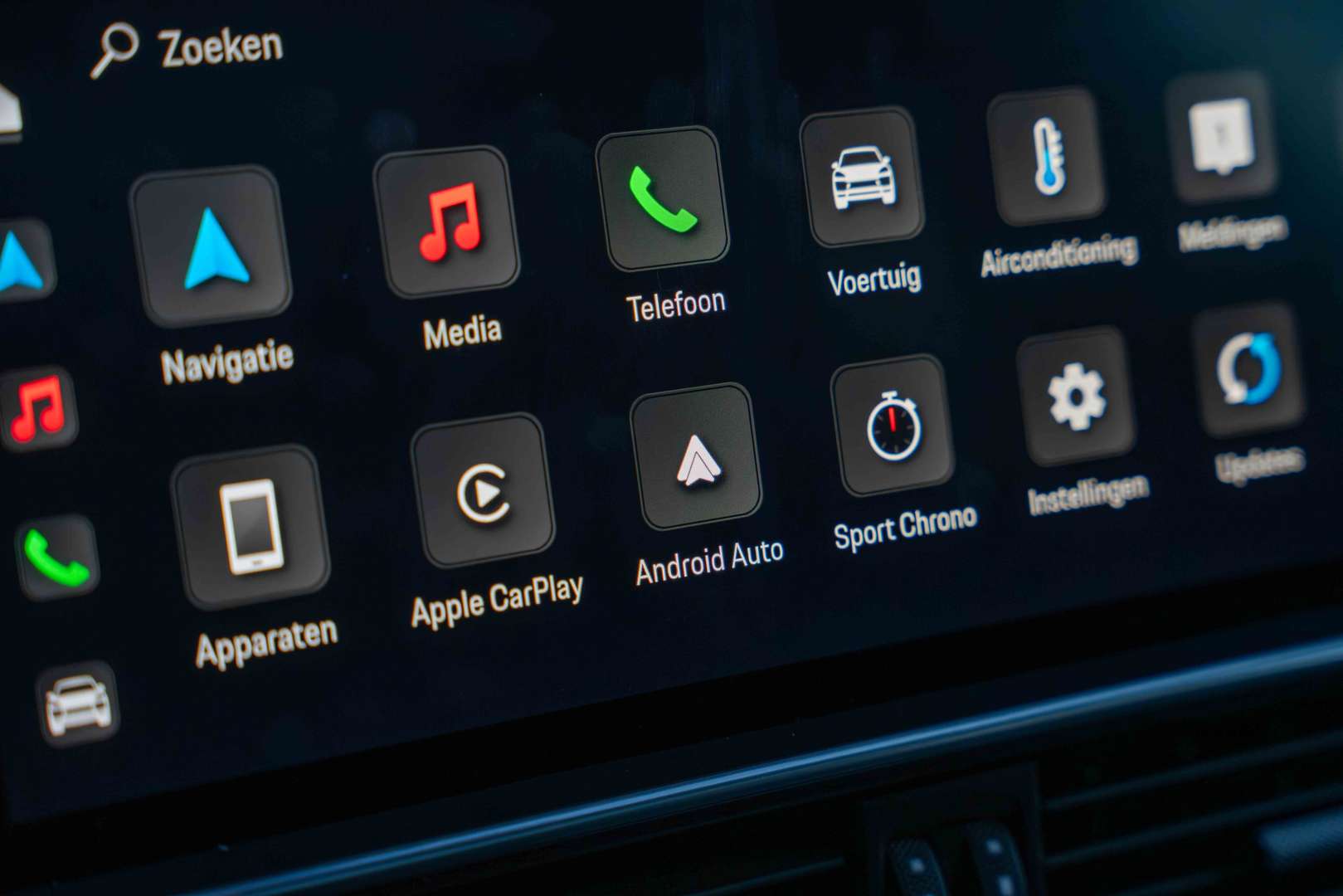 Porsche Cayenne II E-Hybrid Platinum Edition - 2023 - Joinsteer - #37