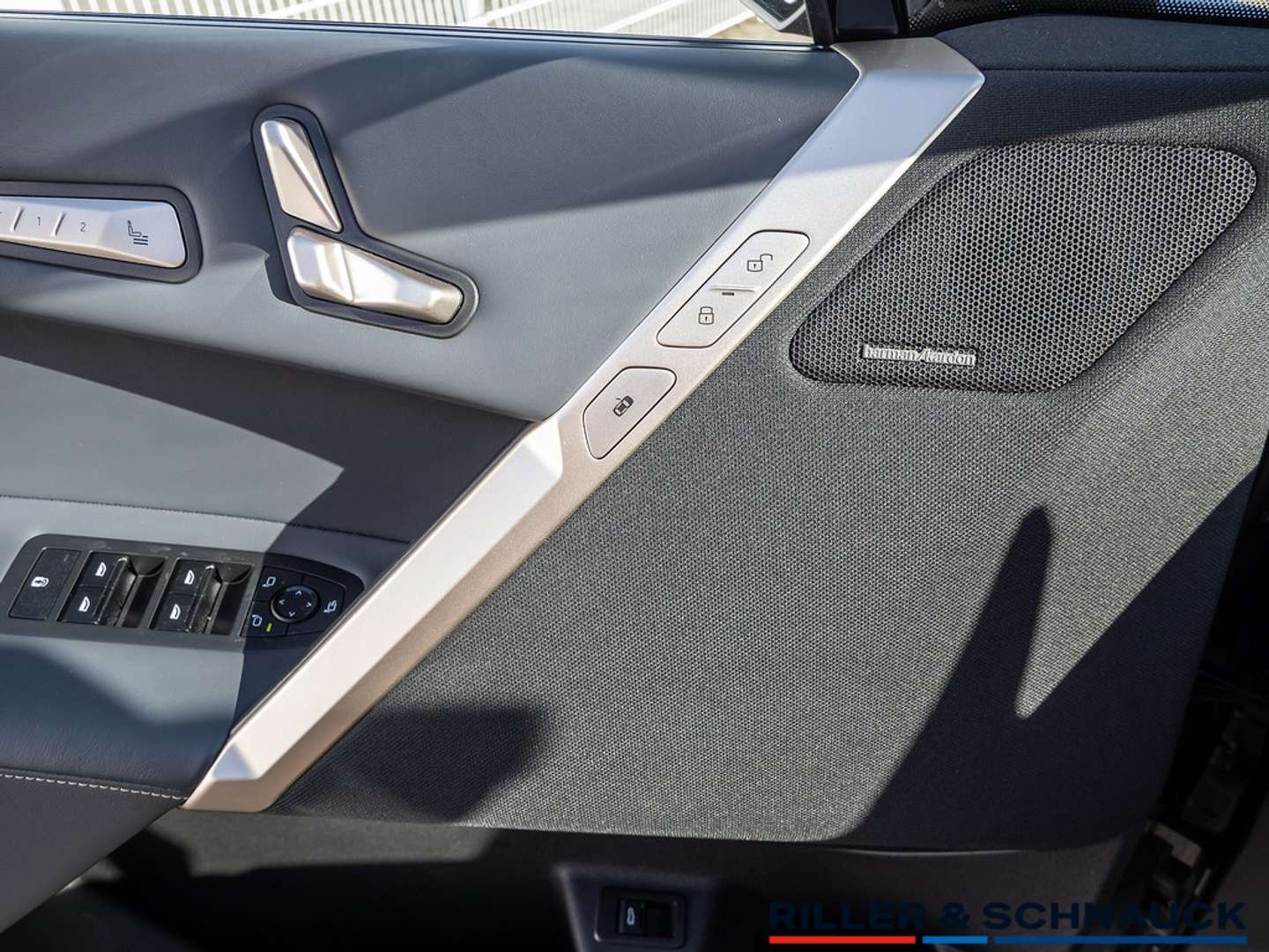 BMW IX XDrive40 - 2024 - Joinsteer - #19