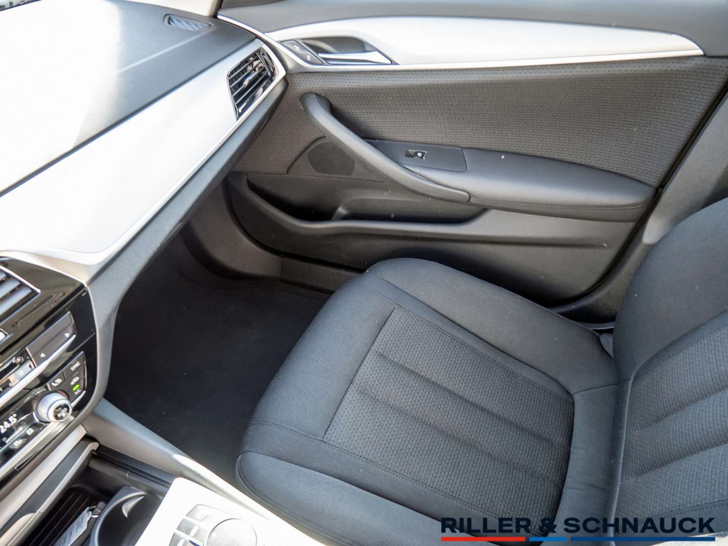 BMW Série 5 Touring 530e - 2021 - Joinsteer - #16