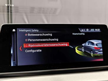 BMW X1 XDrive25e — photo 23