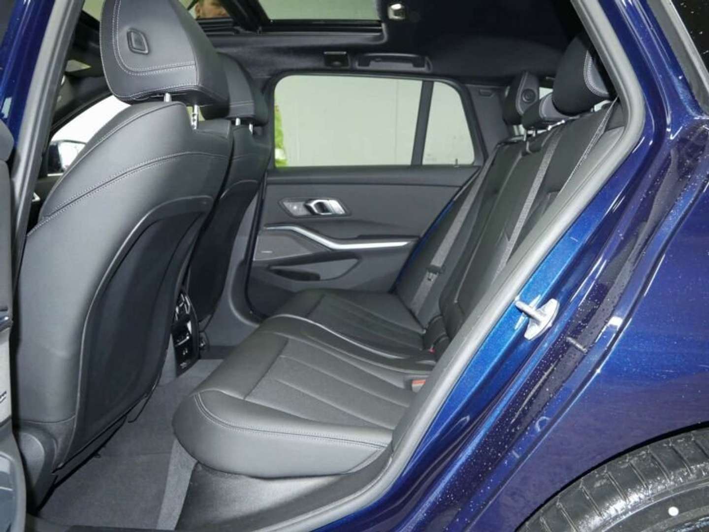 BMW 330e M Sport - 2025 - Joinsteer - #9