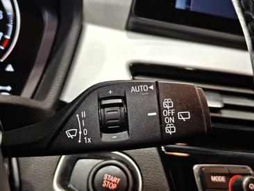 BMW X1 XDrive25e — photo 44