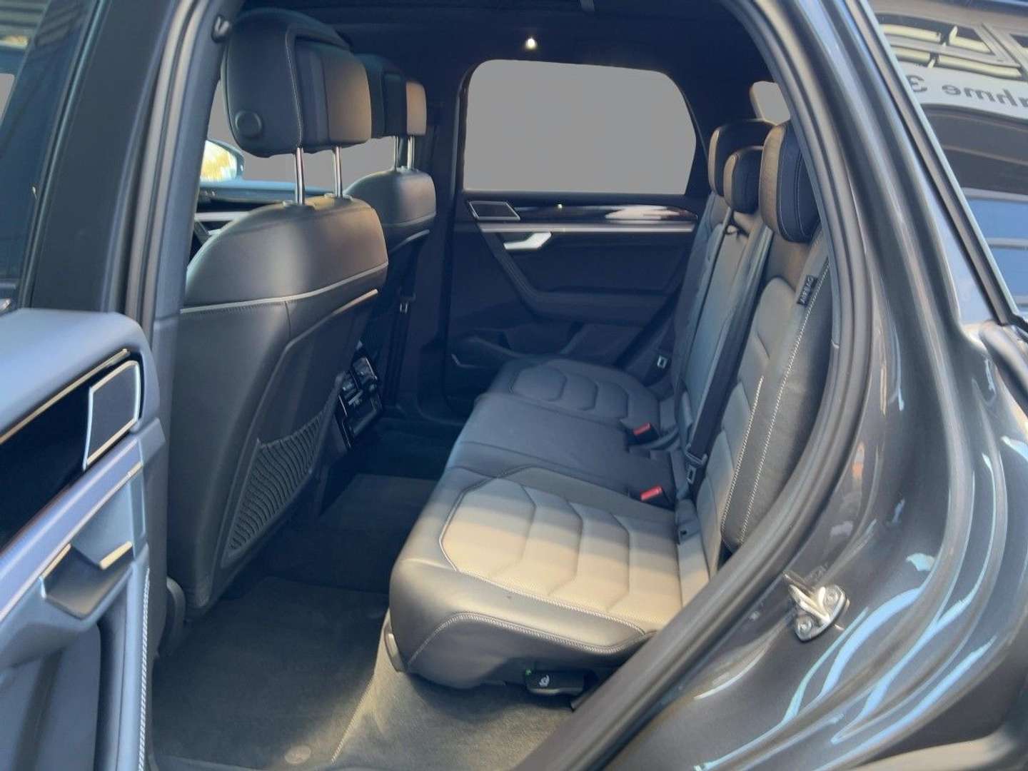 Volkswagen Touareg TDI 4Motion R-Line - 2023 - Joinsteer - #8