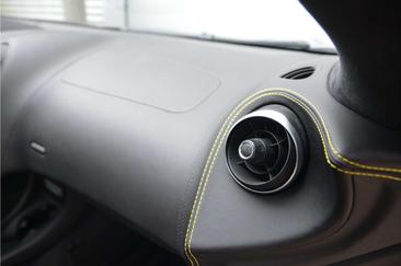 McLaren 570S — photo 24